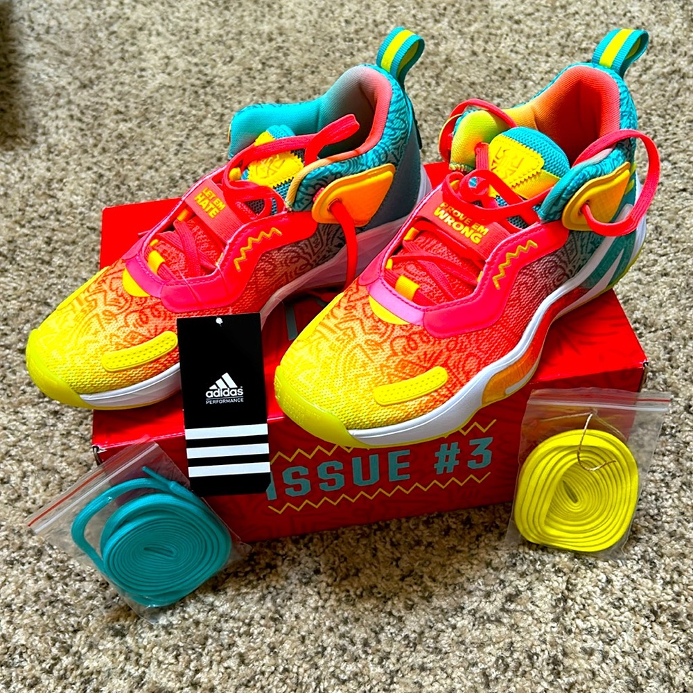 adidas SM D.O.N Issue 3  men’s size 7 (neon color way)
